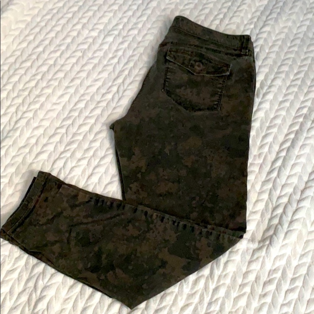 Loft camo pants.